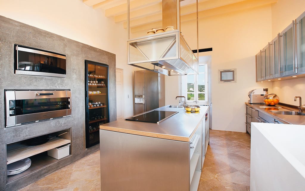 luxury villa in Pollensa kitchen