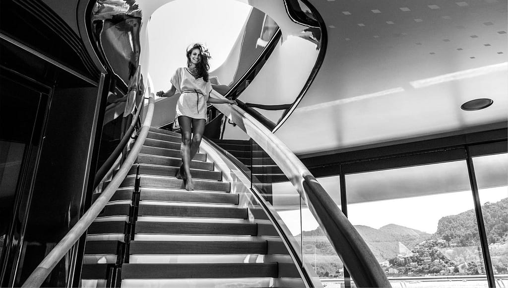 Superyacht charter 