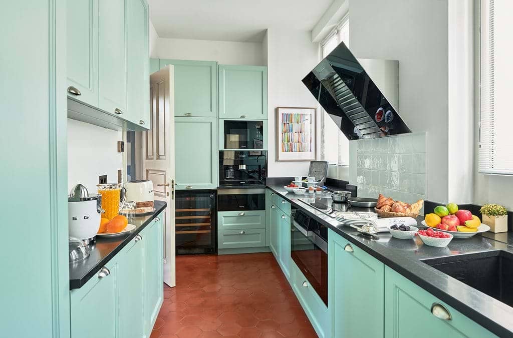Villa Saint Anne Cap D'Antibes kitchen