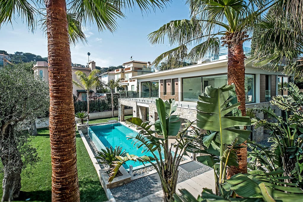 Modern Cap Ferrat Villa For Rent