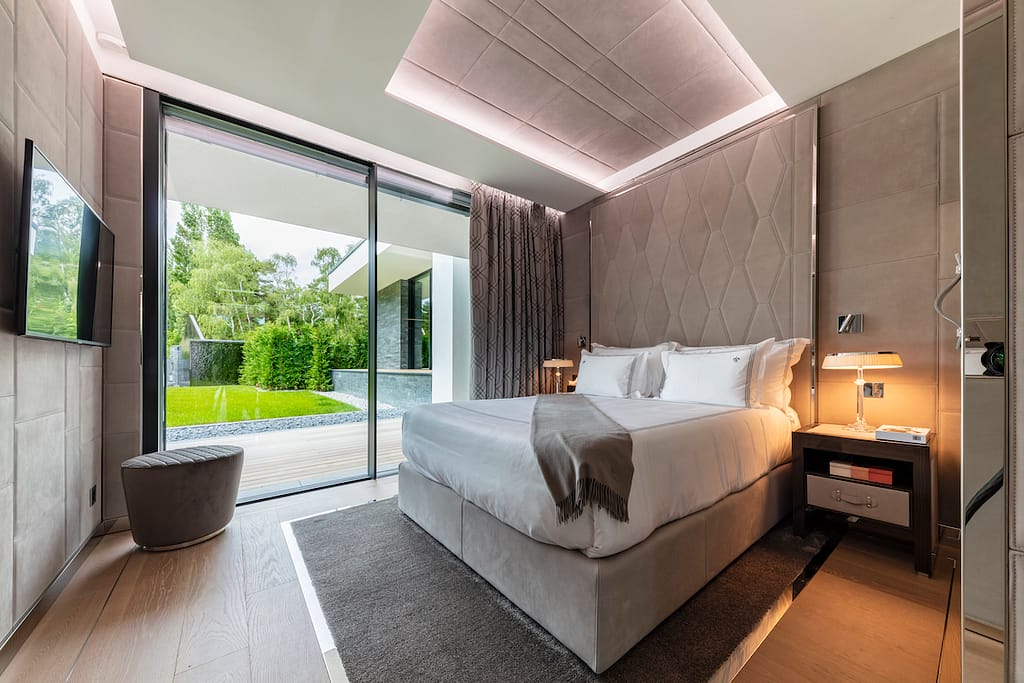 Ultima Geneva Grand Villa