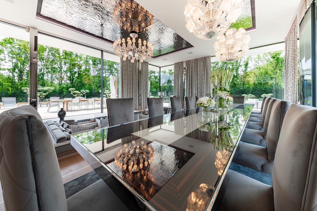 Ultima Geneva Grand Villa