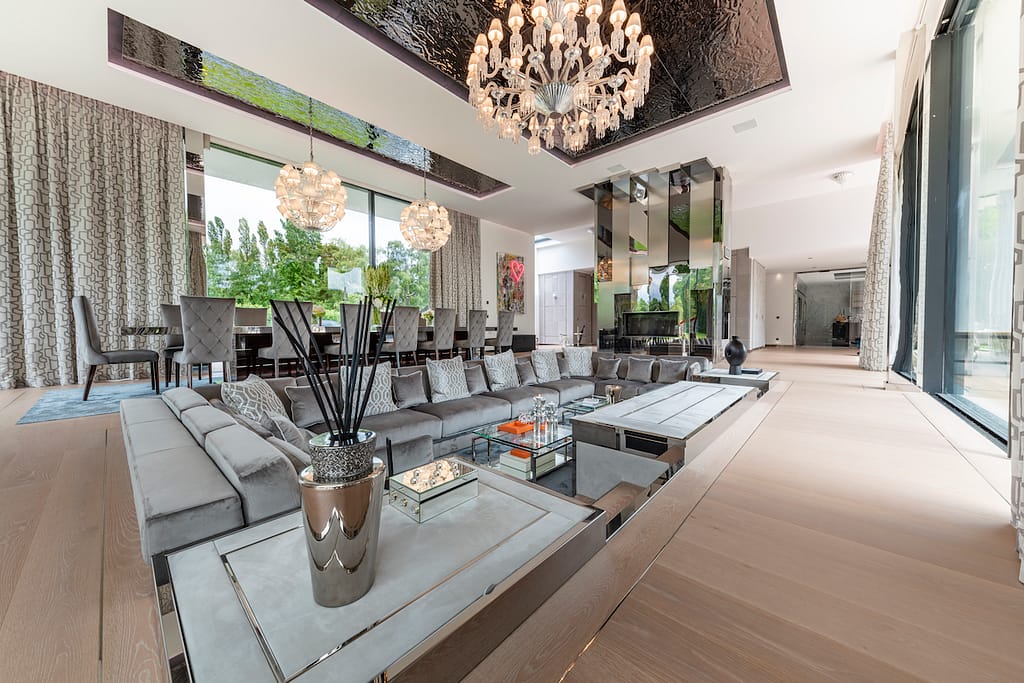Ultima Geneva Grand Villa