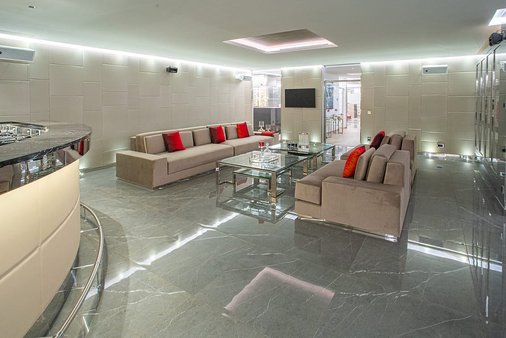 Ultima Geneva Grand Villa