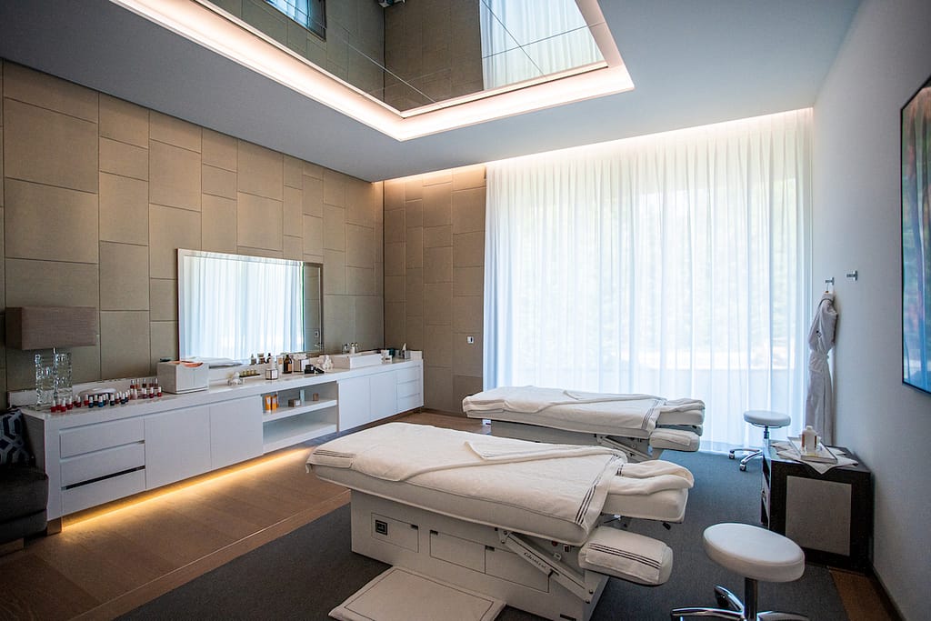 Ultima Geneva Grand Villa