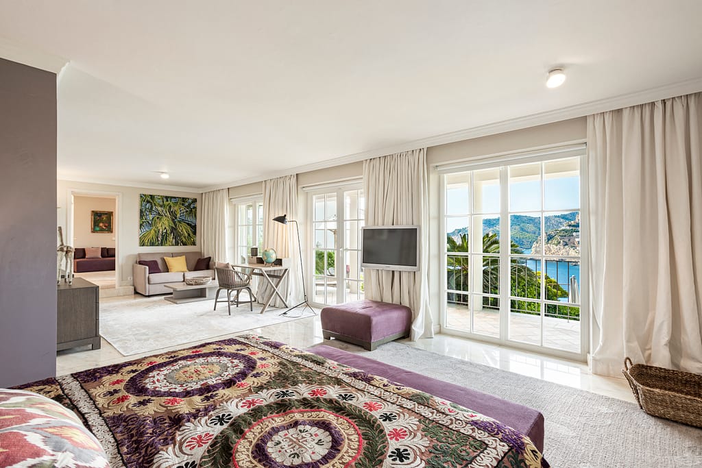 Exquisite Seafront Villa in Port D'Andratx in Mallorca