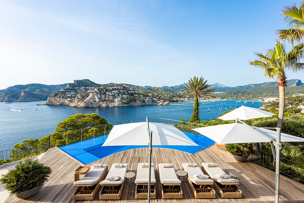 Exquisite Seafront Villa in Port D'Andratx in Mallorca