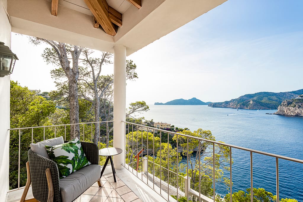 Exquisite Seafront Villa in Port D'Andratx in Mallorca