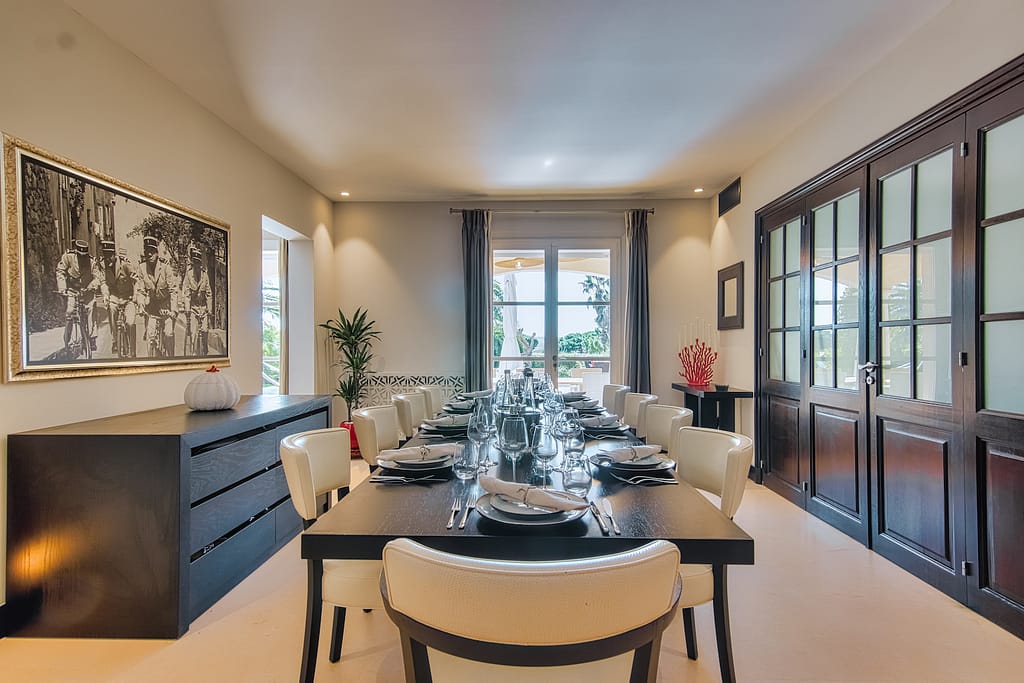 New Villa with Sunset Views in Saint Tropez Living