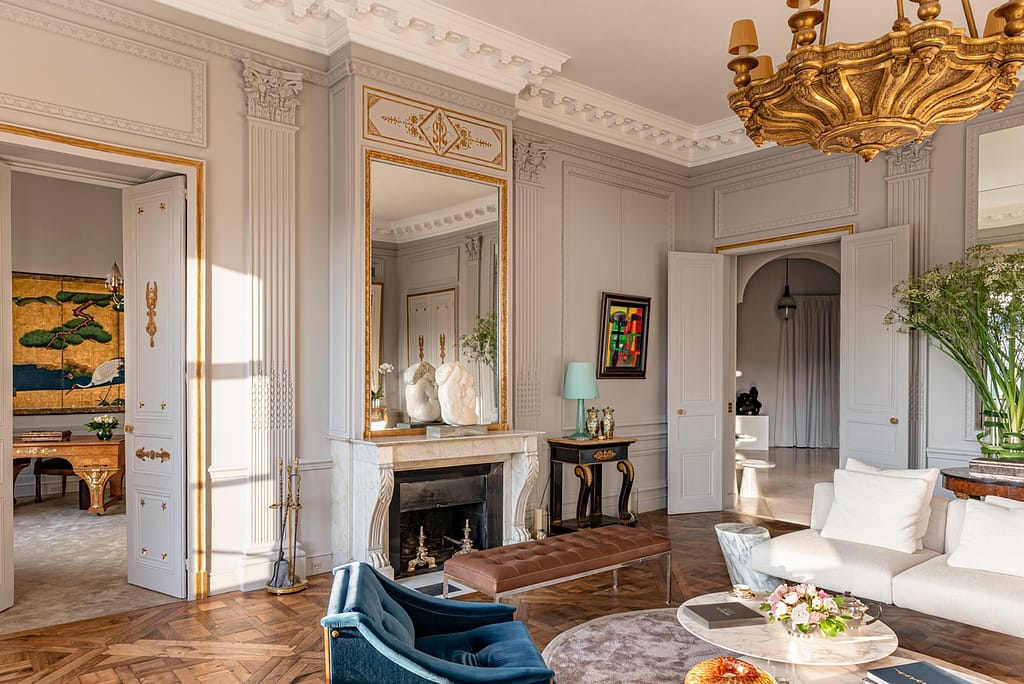 Place Vendome Apartment salon detail