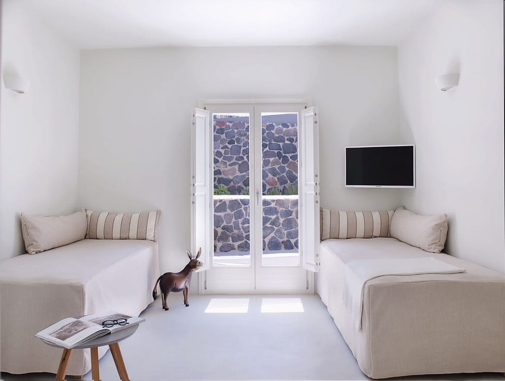 nafsika_estate_villa_santorini