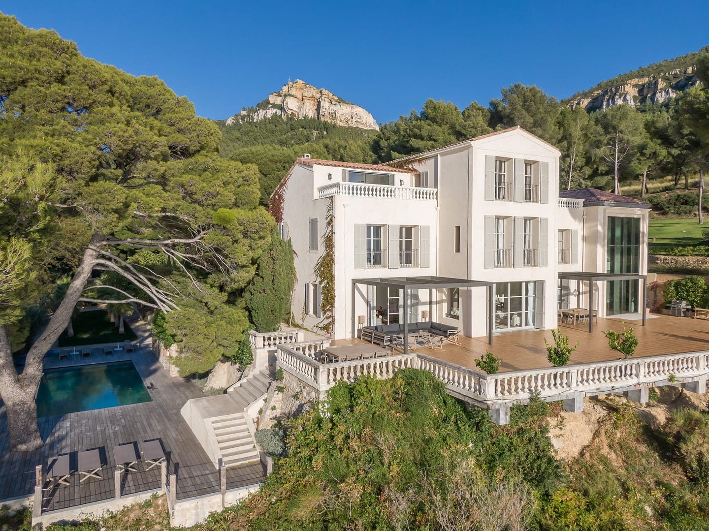 Ultra Luxury Seafront Villa in Cassis, South of France