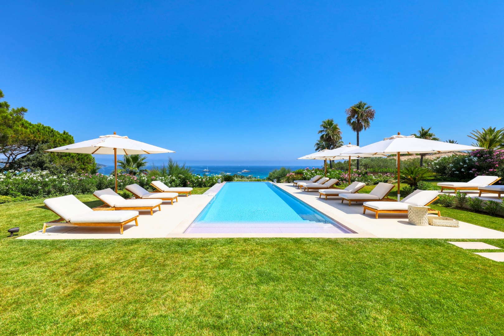 Elegant Villa with Panoramic Views of Pampelonne Beach, St Tropez, France 
