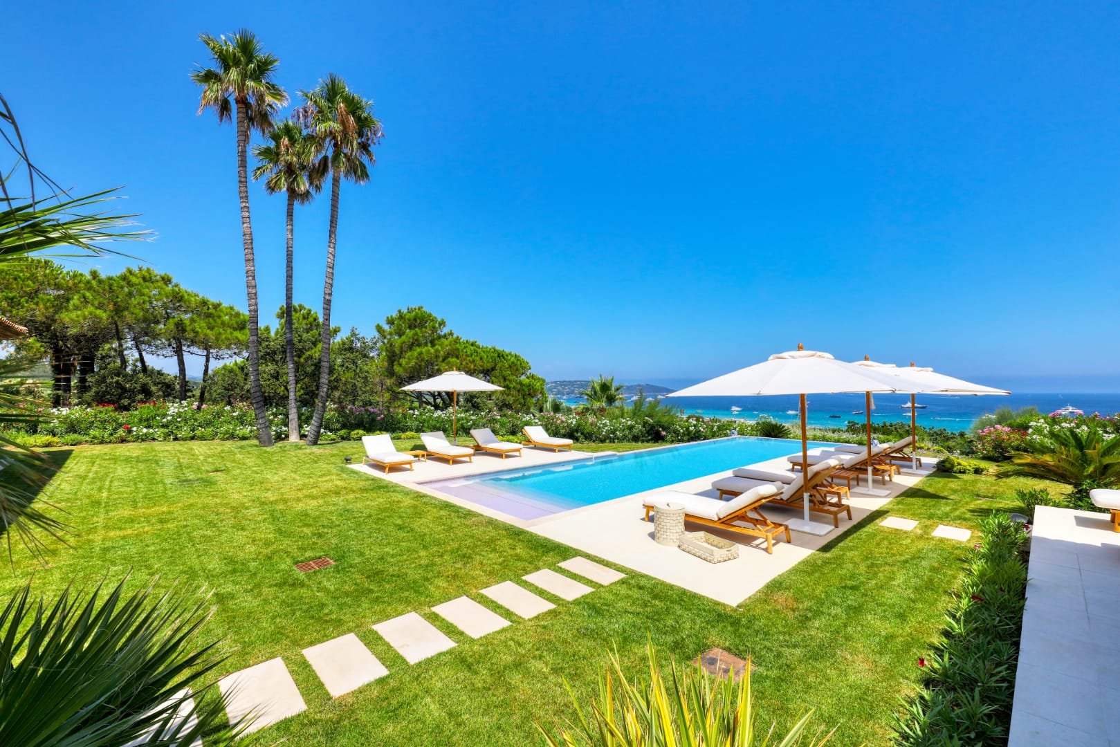 Elegant Villa with Panoramic Views of Pampelonne Beach, St Tropez, France 