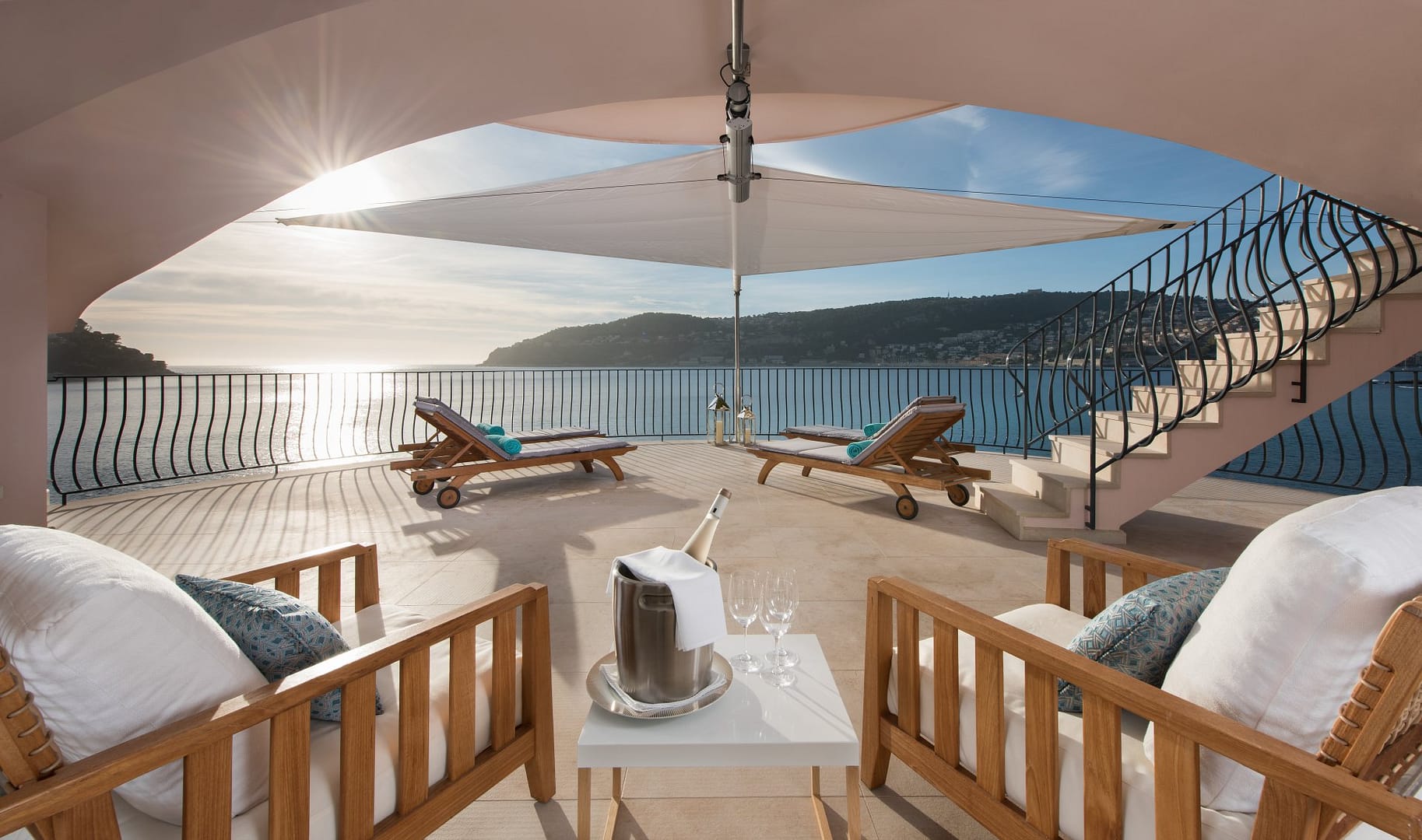 waterfront villa Cap Ferrat terrace