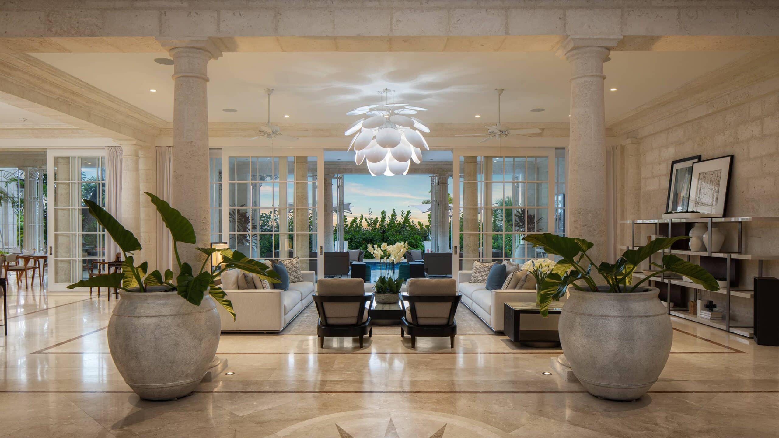 Villa Paynes Bay Barbados Living
