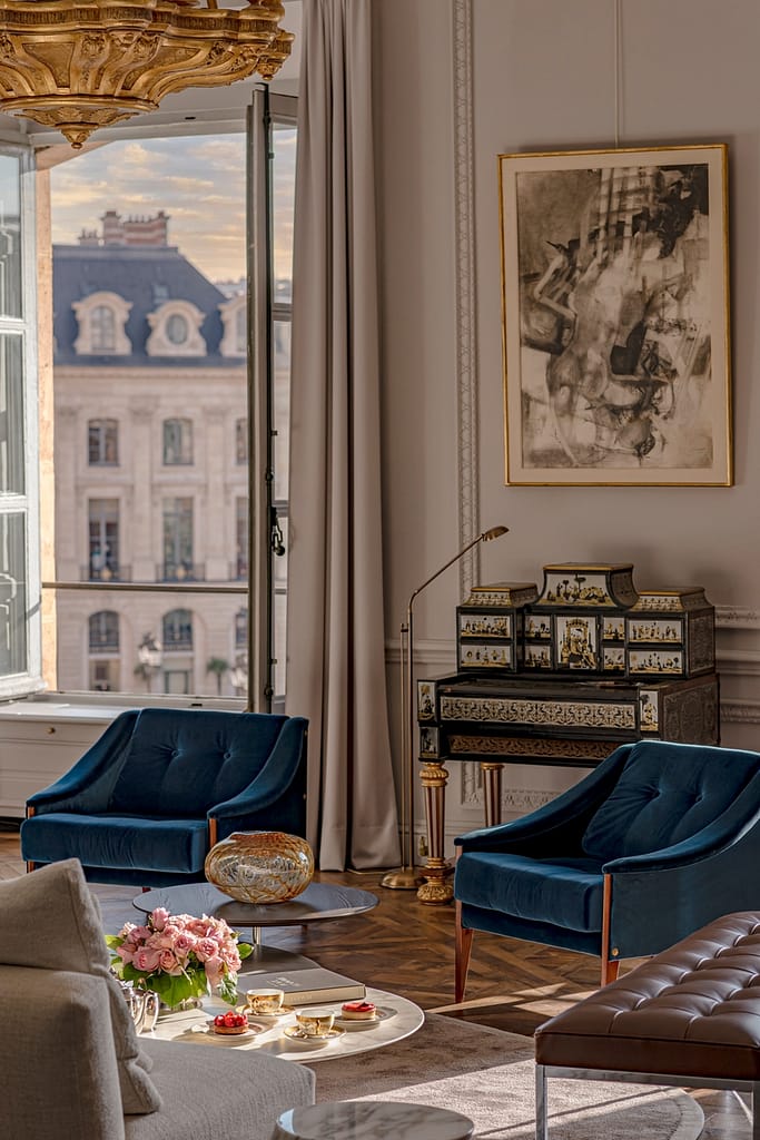 Place Vendome Apartment salon detail