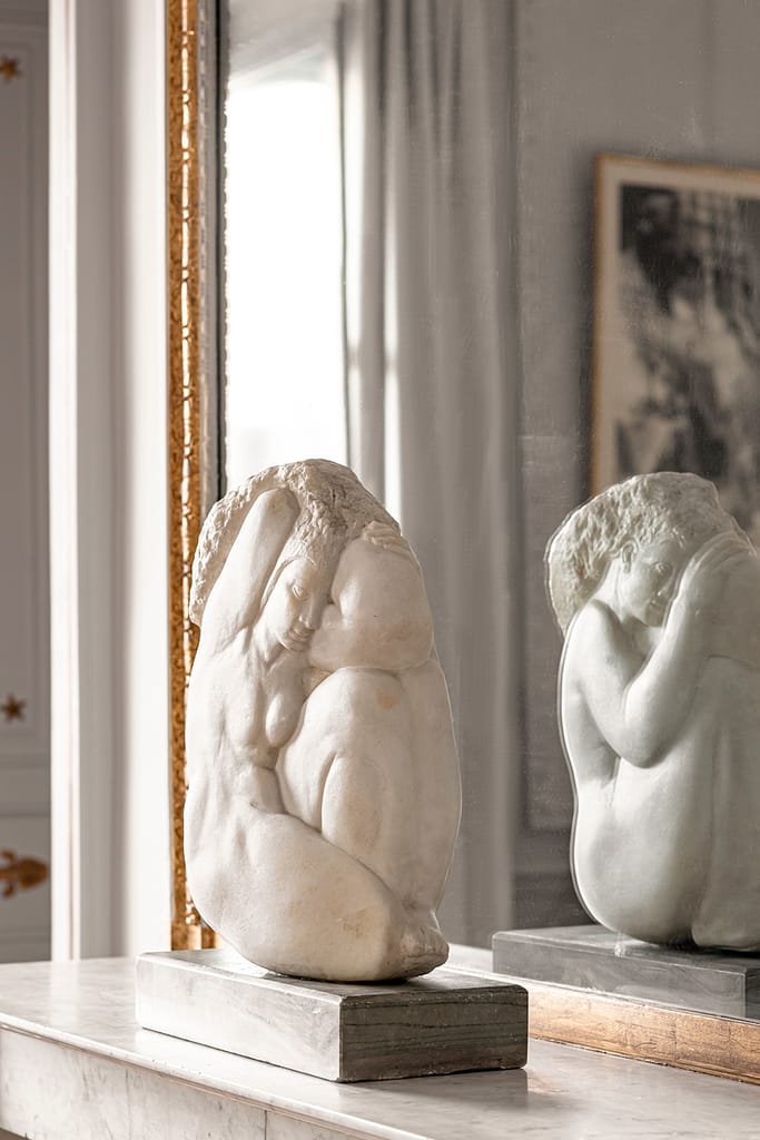 Place Vendome Apartment art detail