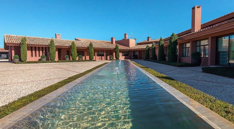 La Nava del Barranco Luxury Villa corporate rental Spain