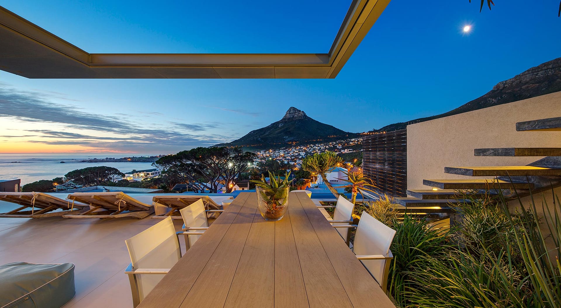 008 Bond Villa Camps Bay South Africa