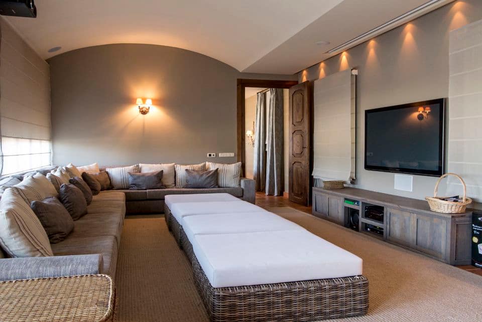 La Nava del Barranco Luxury Villa corporate rental Spain