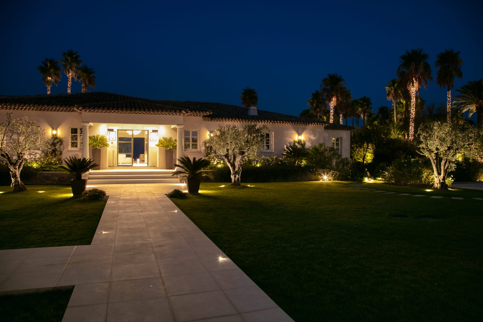 Elegant Villa with Panoramic Views of Pampelonne Beach, St Tropez, France 