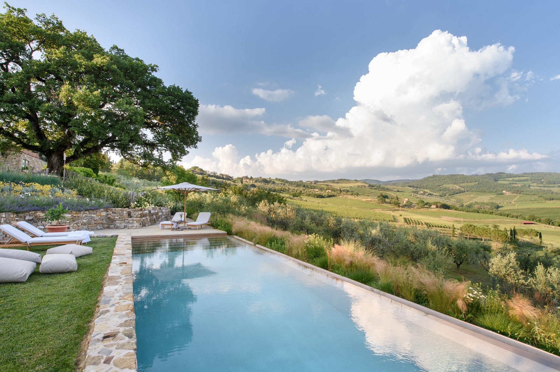 Luxury villa for rent in Tuscany Italy