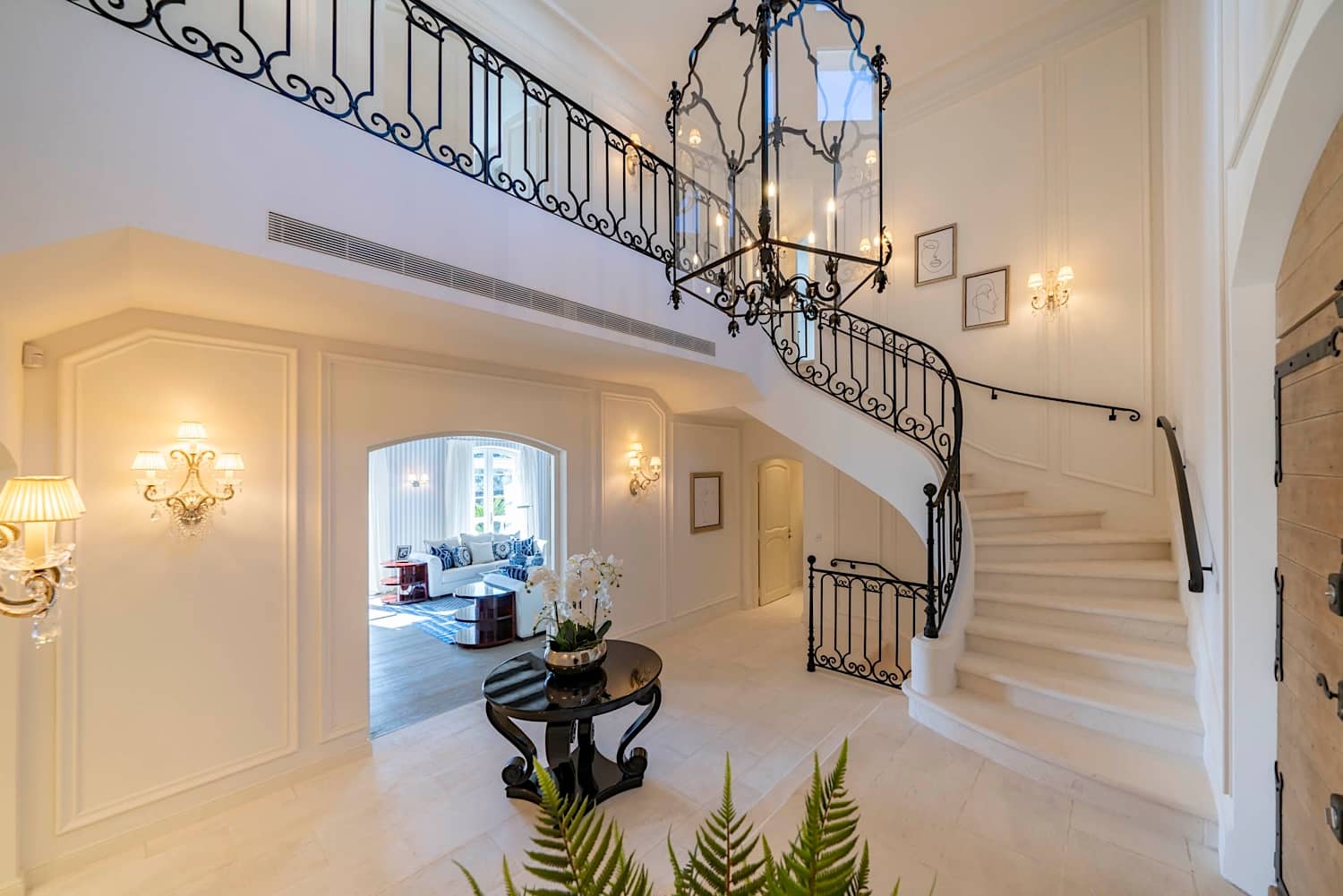 Saint-Paul-de-Vence--Large-Villa-Estate South of France