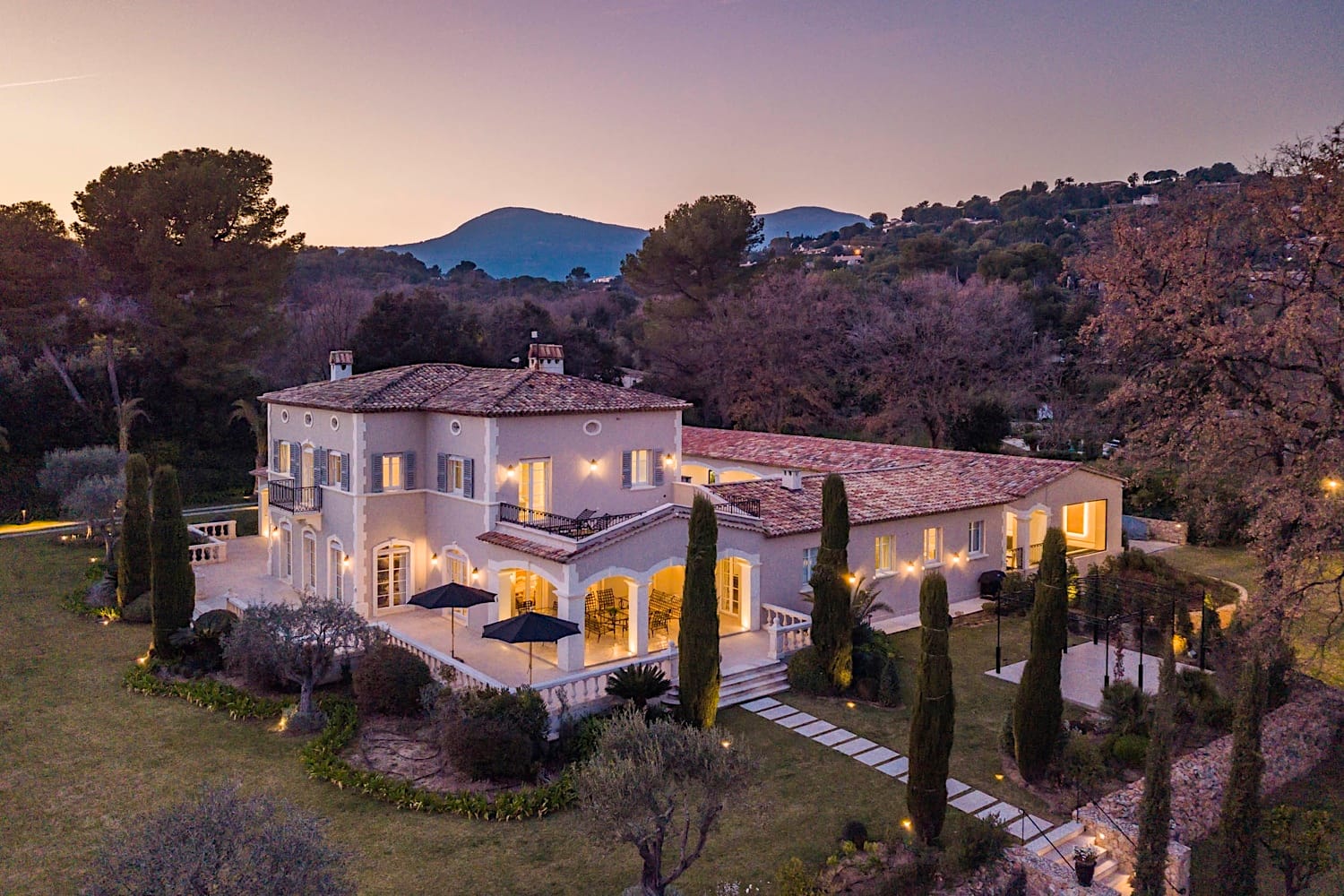 Saint-Paul-de-Vence--Large-Villa-Estate South of France