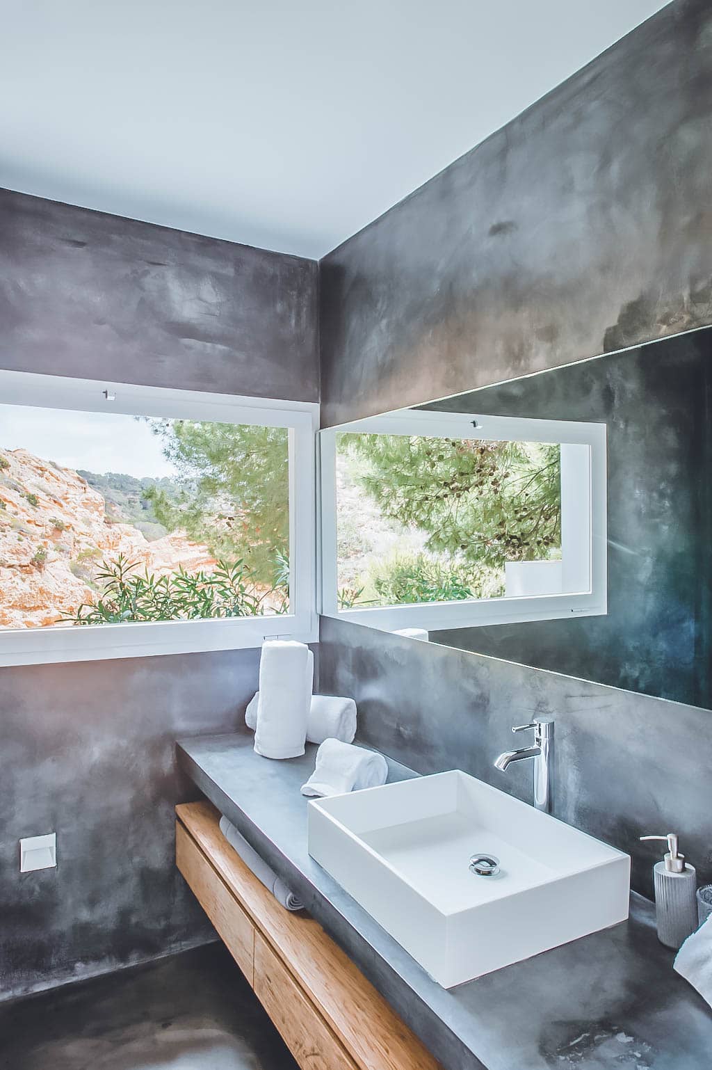 Ibiza Frontline Seaview Villa 30