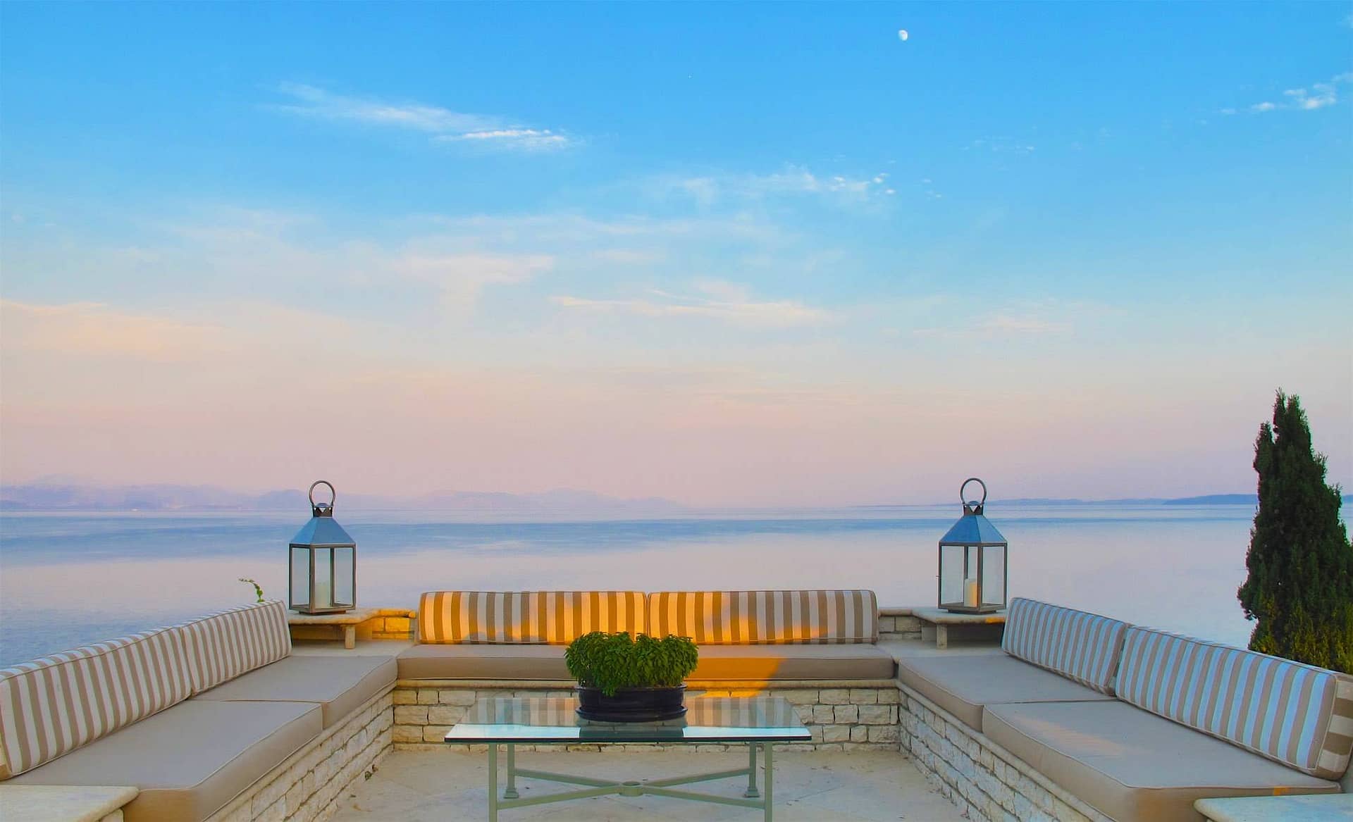Luxury villa for rent near Corfu town