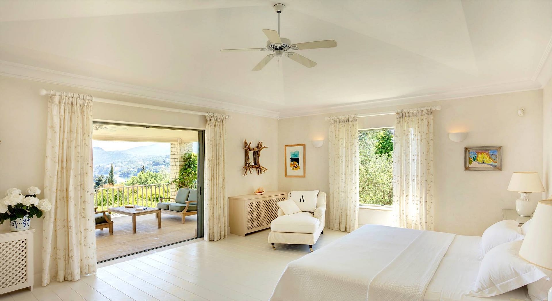 Luxury villa for rent near Corfu town
