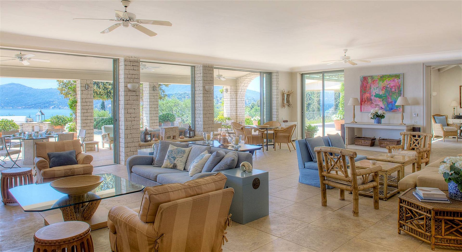 Luxury villa for rent near Corfu town