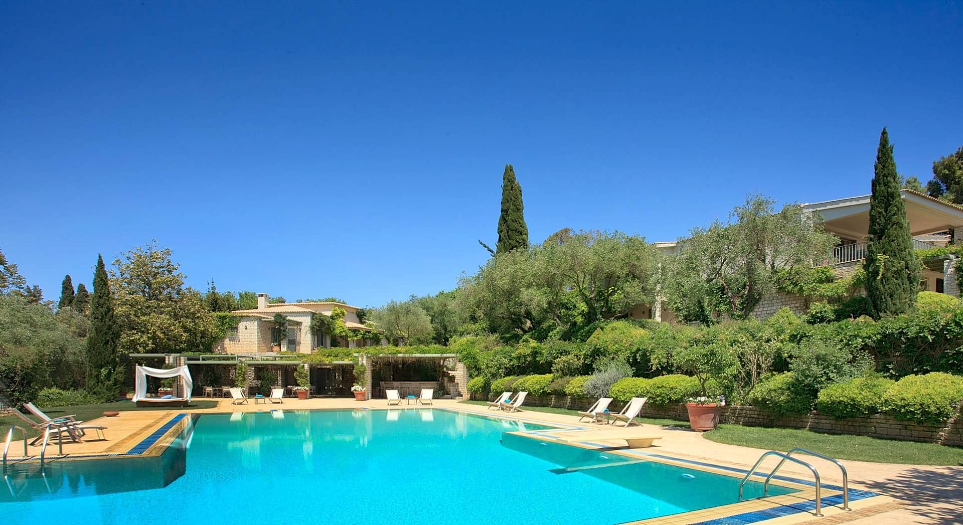 Luxury villa for rent near Corfu town