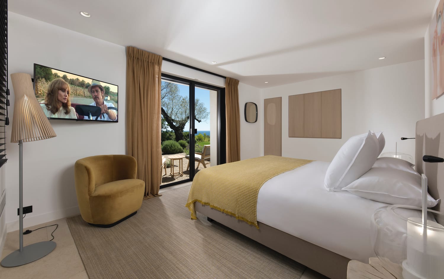 Beautiful Contemporary Villa in Les Parcs du St Tropez_bedroom