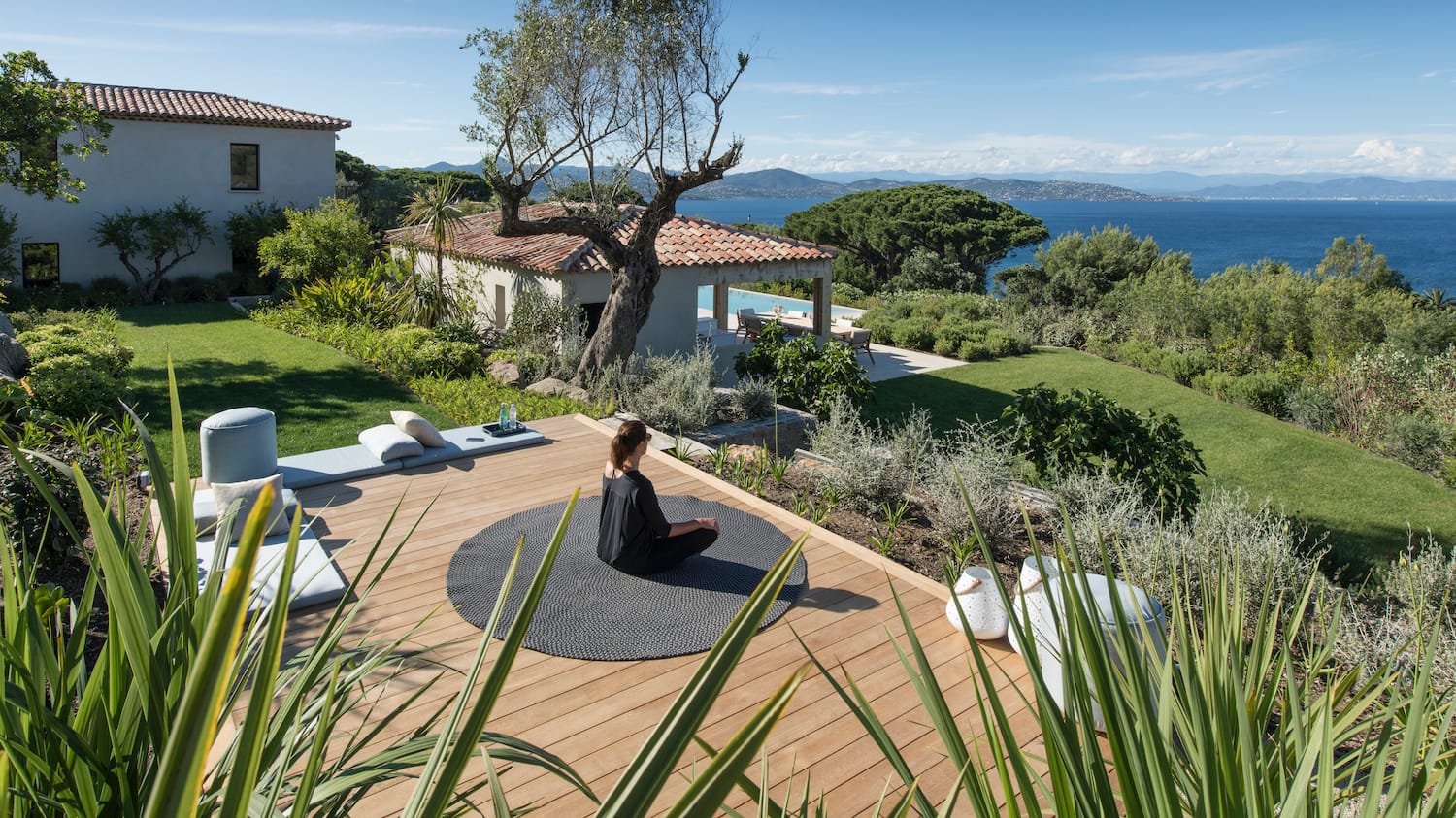 Beautiful Contemporary Villa in Les Parcs du St Tropez_outdoor