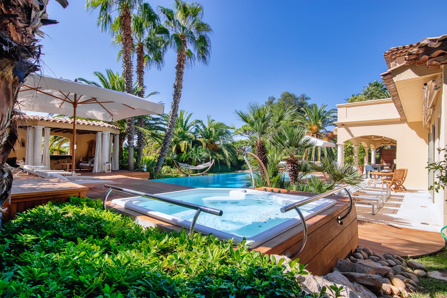New Villa with Sunset Views in Saint Tropez