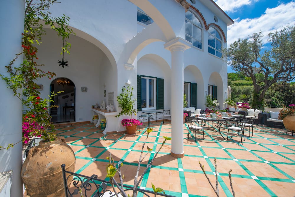 Stunning Hillside Villa in Praiano near Positano on the Amalfi Coast 12