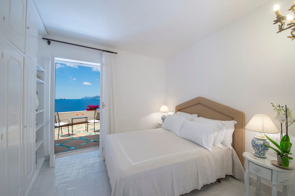 Stunning Hillside Villa in Praiano near Positano on the Amalfi Coast 24