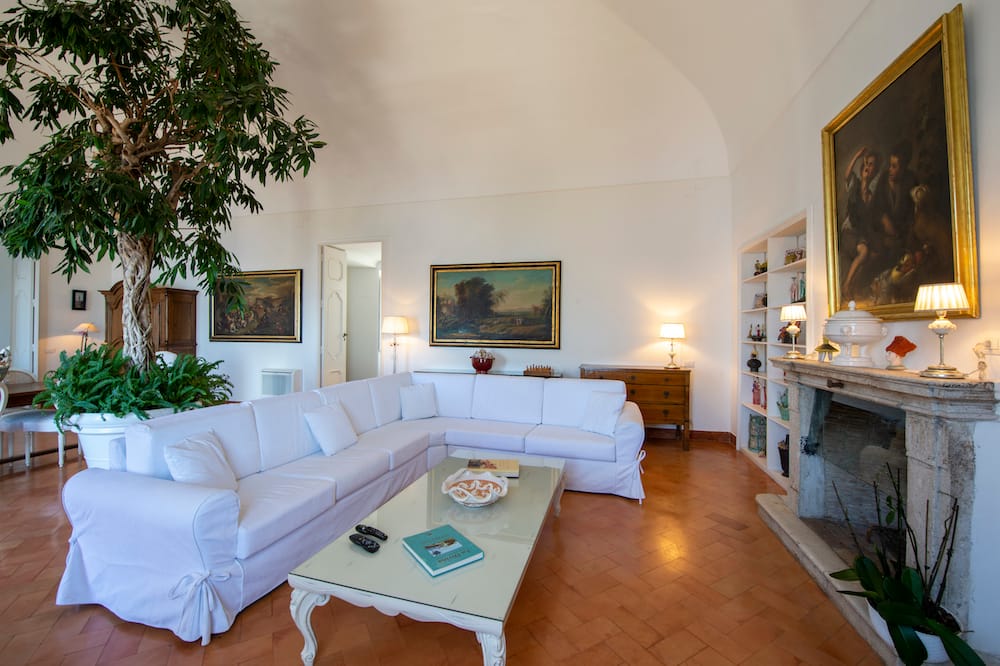 Stunning Hillside Villa in Praiano near Positano on the Amalfi Coast 10