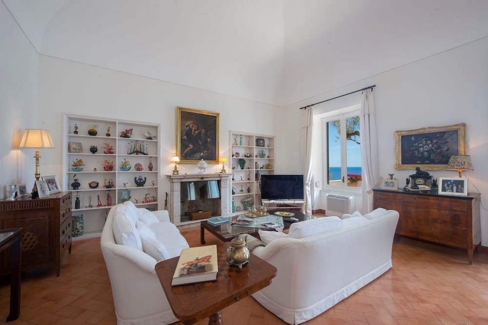 Stunning Hillside Villa in Praiano near Positano on the Amalfi Coast 9