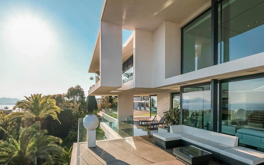 Ultra Luxury Modern Mansion Rental Cannes