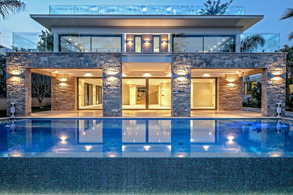 Modern Cap Ferrat Villa For Rent