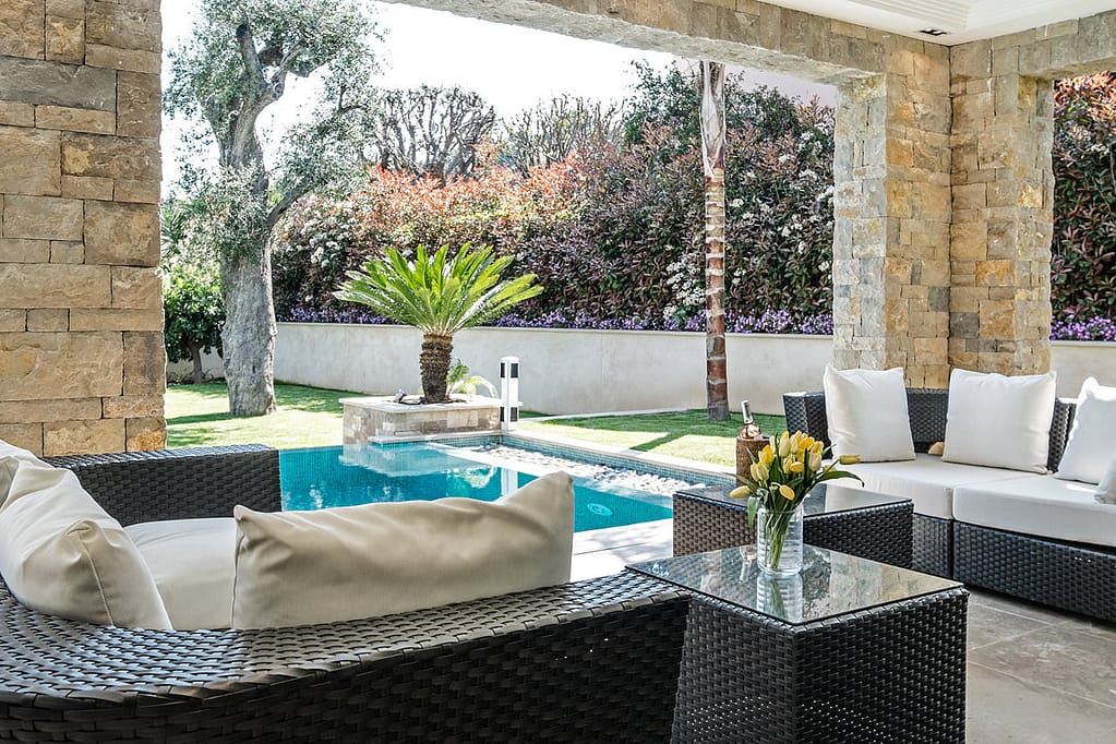 Modern Cap Ferrat Villa For Rent