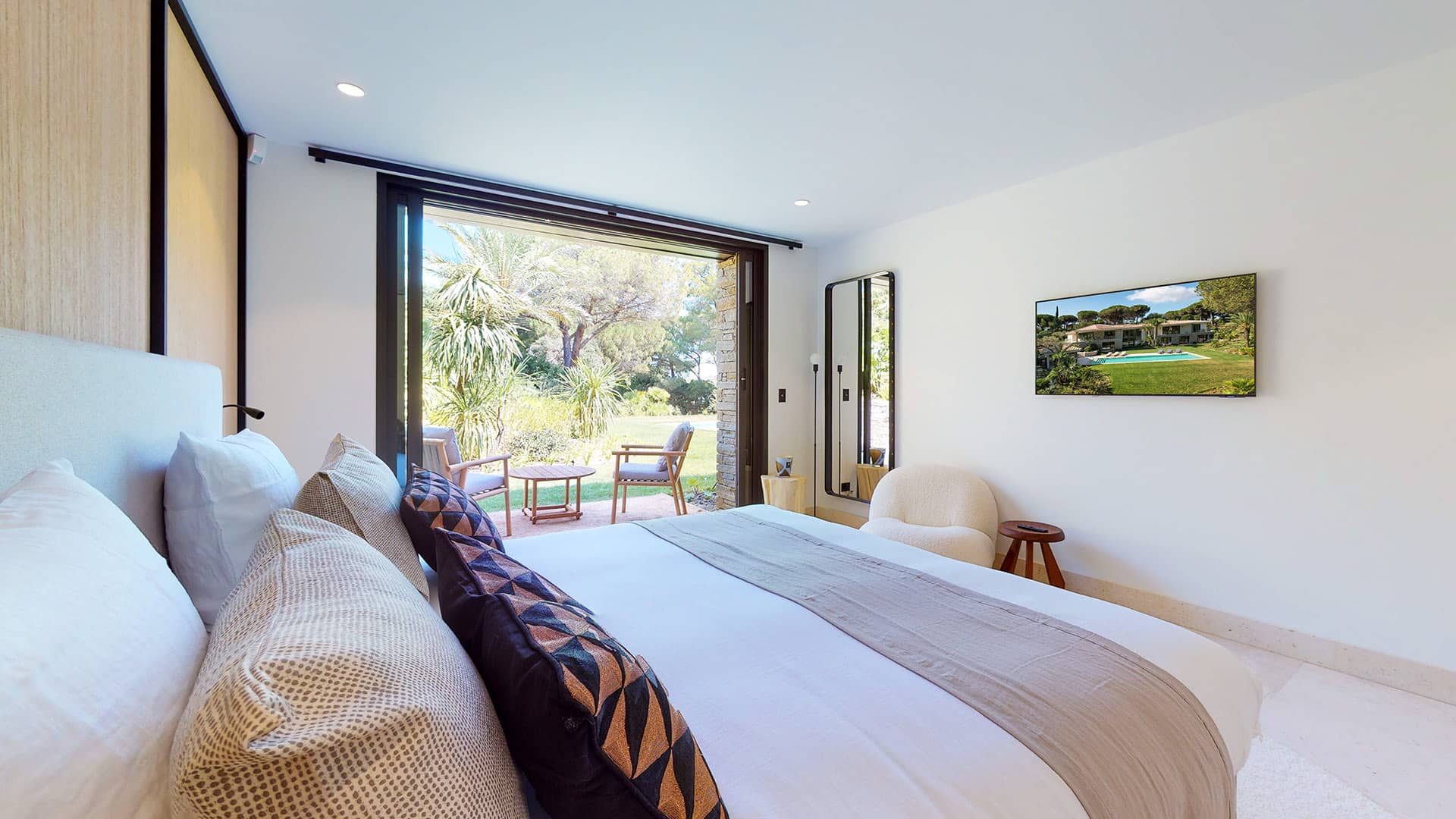 Luxury Villa on La Pointe de l’Ay in St Tropez, FranceChambre_5