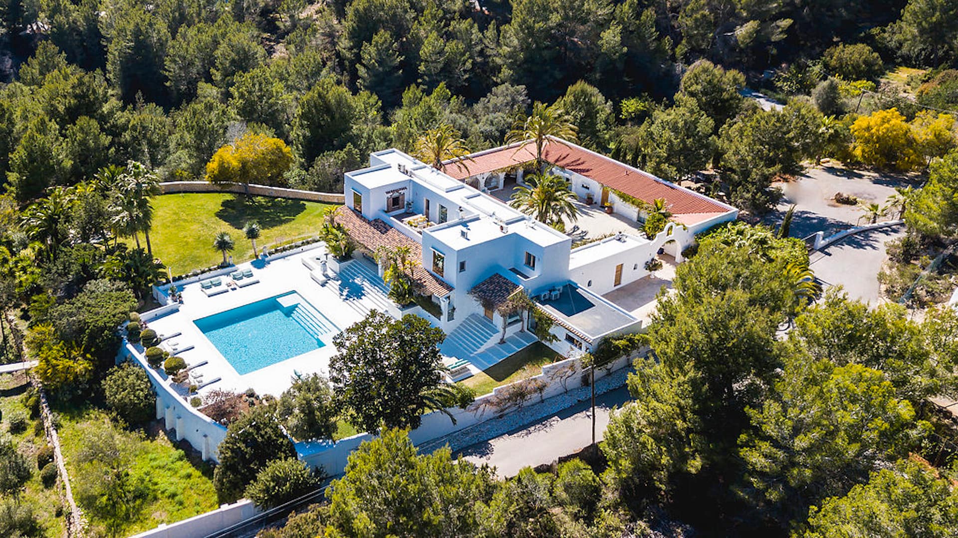 EL ZAFIRO ULTRA LUXURY VILLA, IBIZA, SPAIN– Icon Private Collection