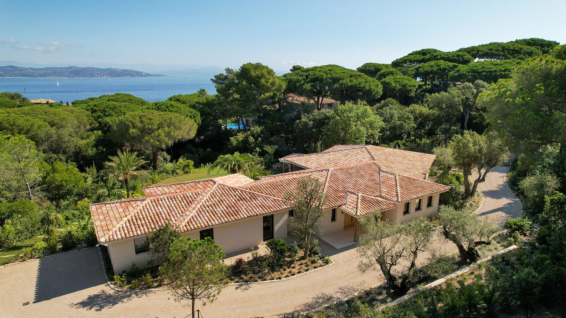 Luxury Villa on La Pointe de l’Ay in St Tropez exterior