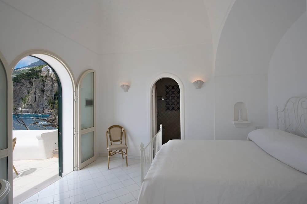 Stunning Hillside Villa in Praiano near Positano on the Amalfi Coast 40